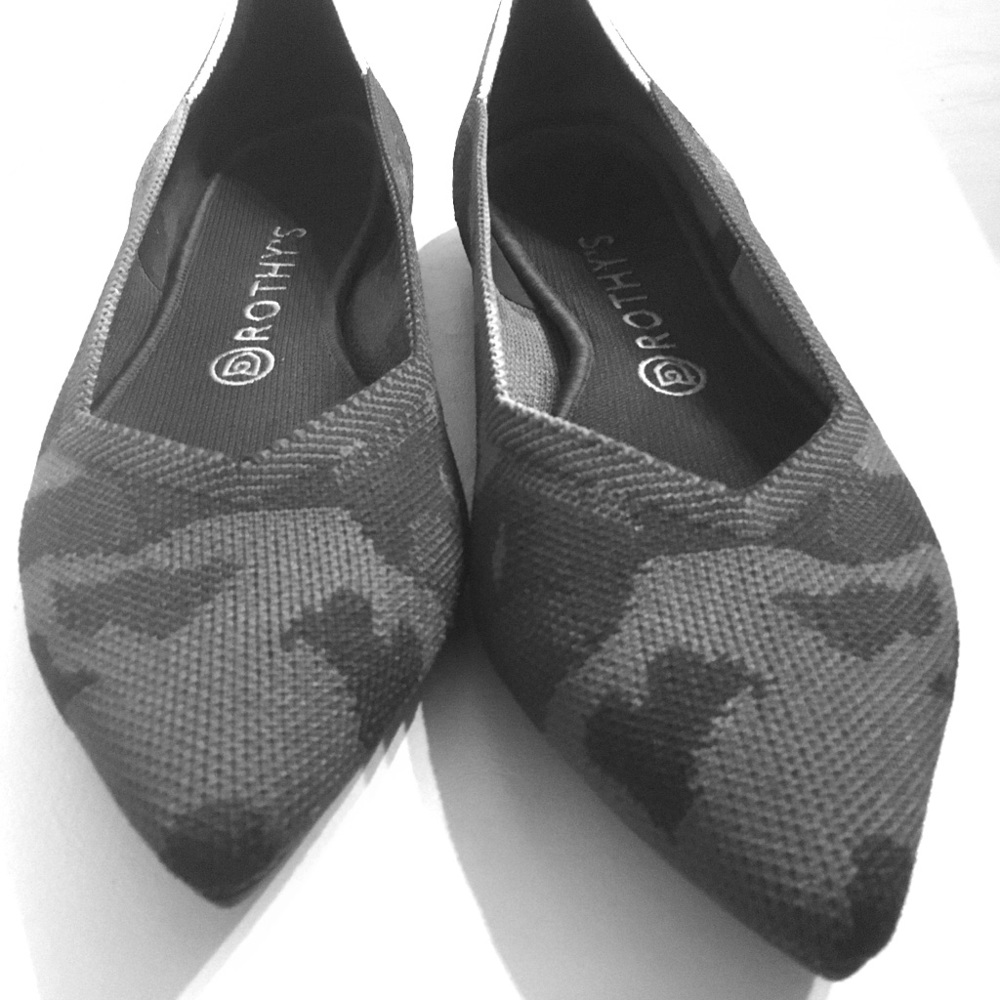 Size 9.5 rothy’s comfortable pointed ballet flat